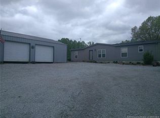 8108 Henryville Otisco Rd, Otisco, IN 47163