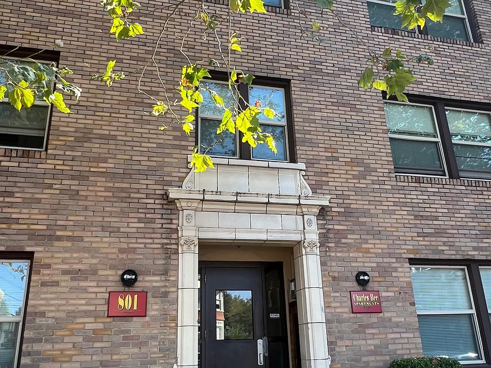 1st image of 801 S G St #218