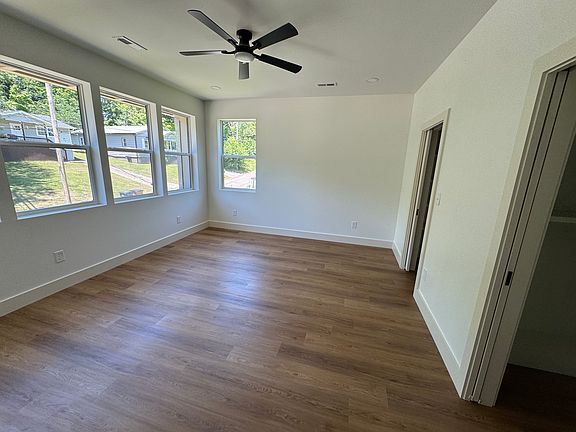 5th image of 2816 Nichols Ave