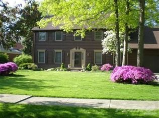 30595 Atlanta Ln, Westlake, OH 44145