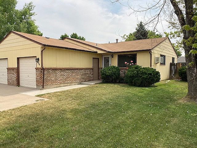 1st image of 676 Peggy Ct