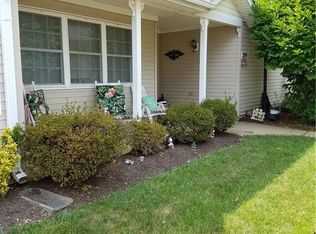 259 Nighthawk Dr, Monroe Township, NJ 08831
