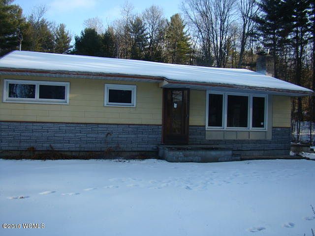 1st image of 270 E River Dr