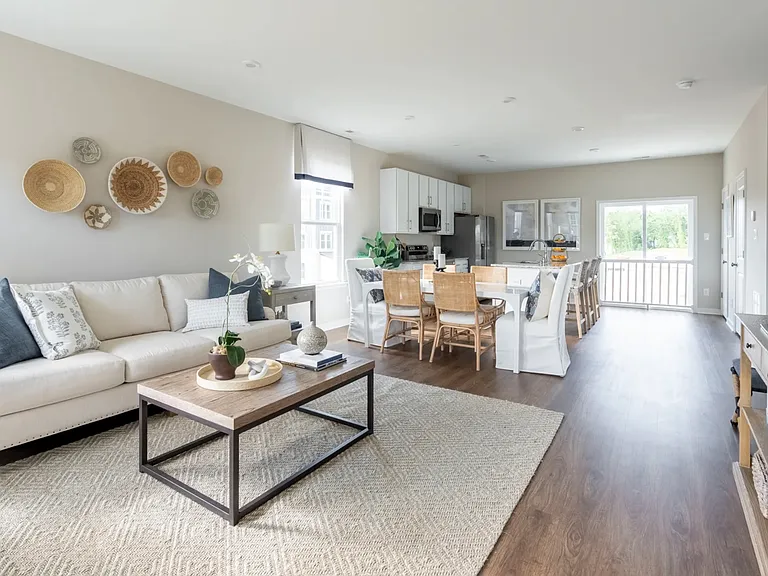 2130 Blossom Trail Ave — Photo 16