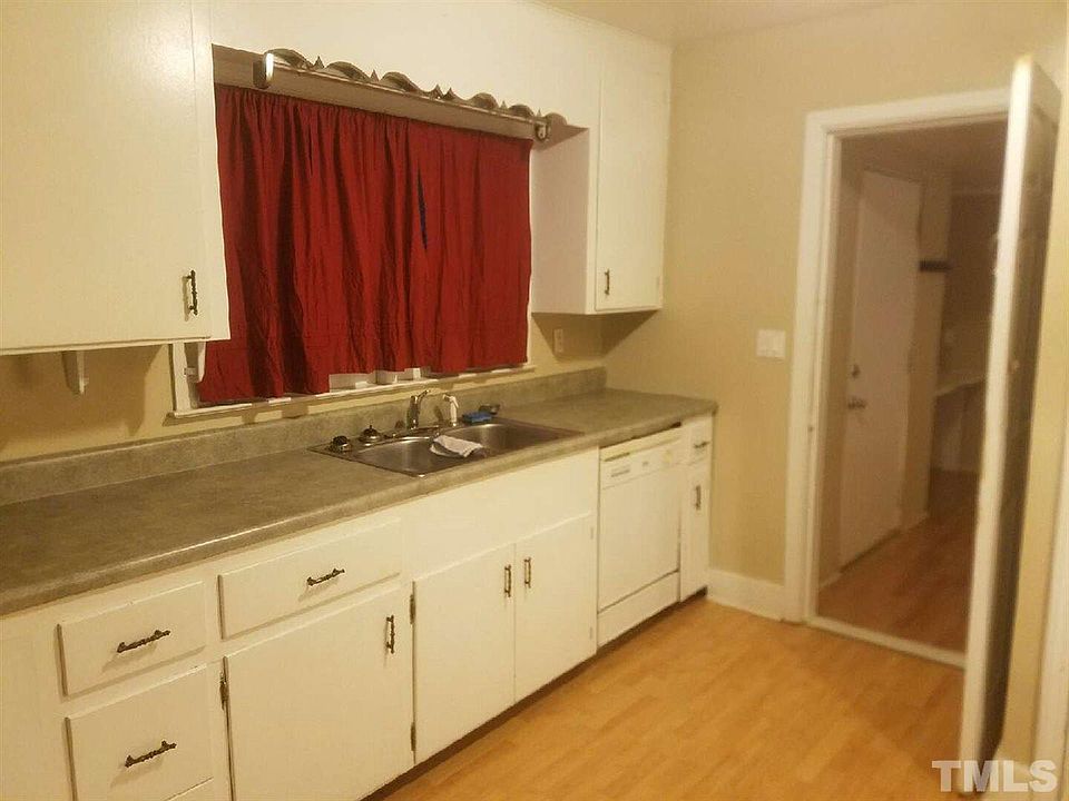 2nd image of 805 Park Ave