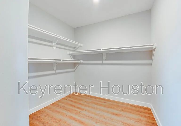 8635 Sunderland Rd #A — Photo 16