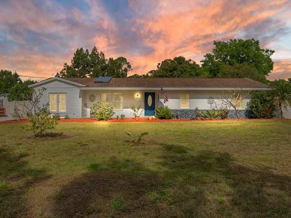 806 Mazurka Dr, Chuluota, FL 32766