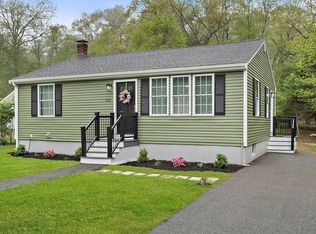 302 Weymouth St, Holbrook, MA 02343