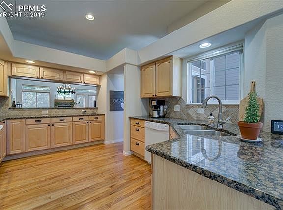 5th image of 4531 Songglen Cir