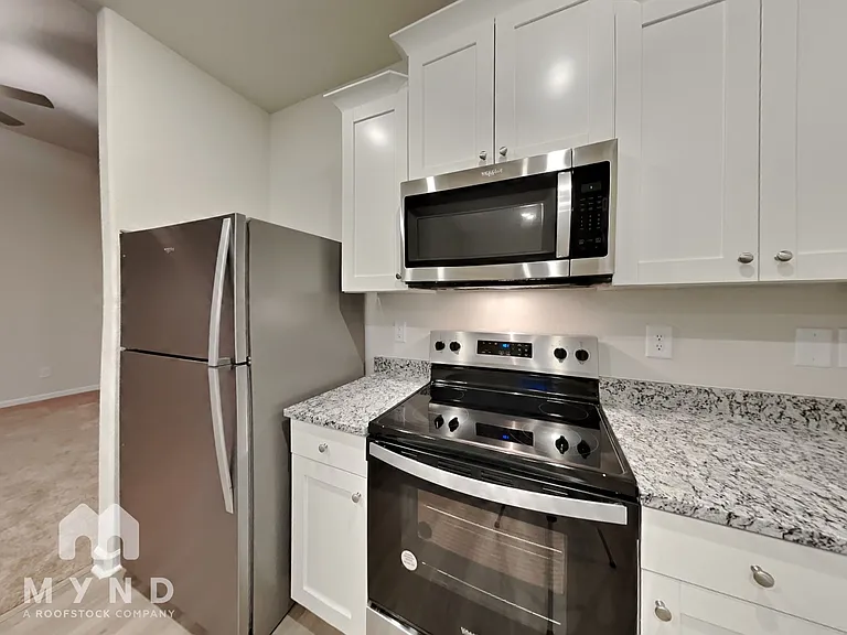 304 New Villas St — Photo 10