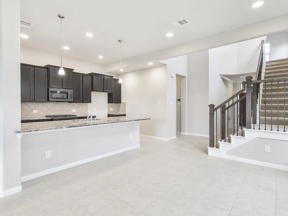 4th image of 15719 Highlands Cove Dr