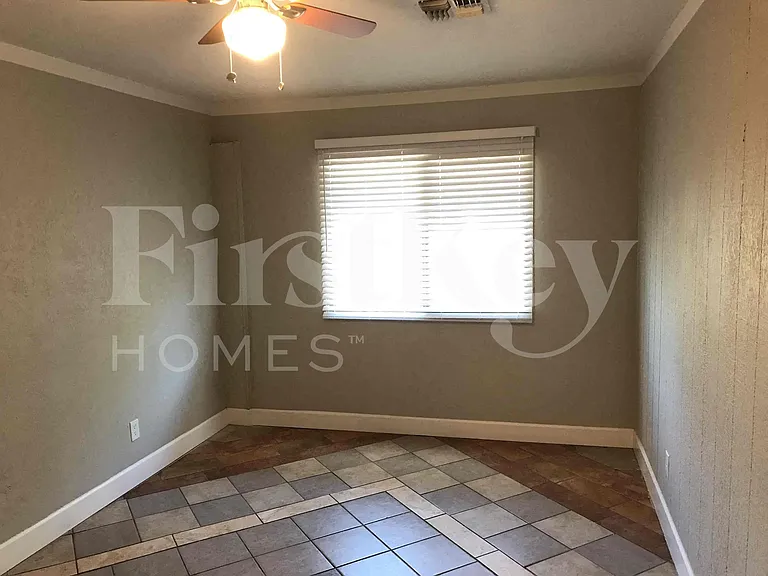 7629 W Flower St — Photo 17