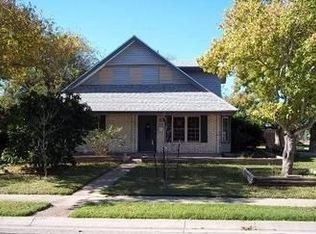 115 Duke Ln, Portland, TX 78374