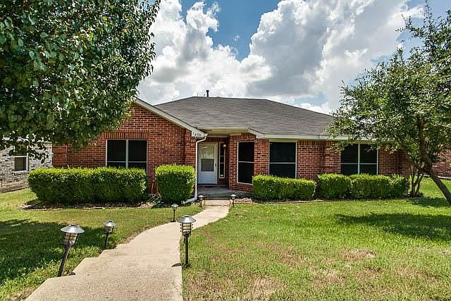 1st image of 4306 Crystal Ln