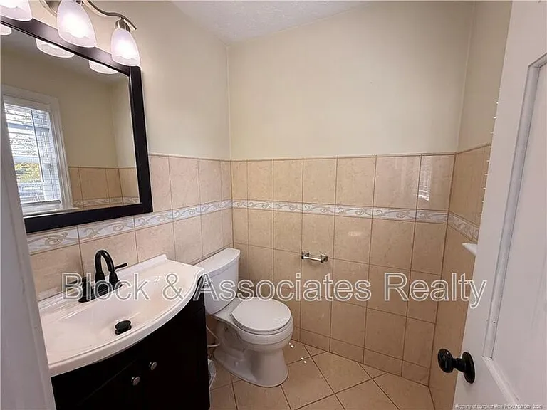 3460 McChoen Dr — Photo 8