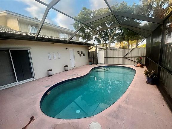 5th image of 12653 Woodmill Dr