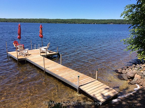 4th image of 535 Marble Point Rd
