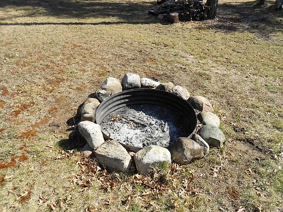 4th image of 9095 Woodys Dr