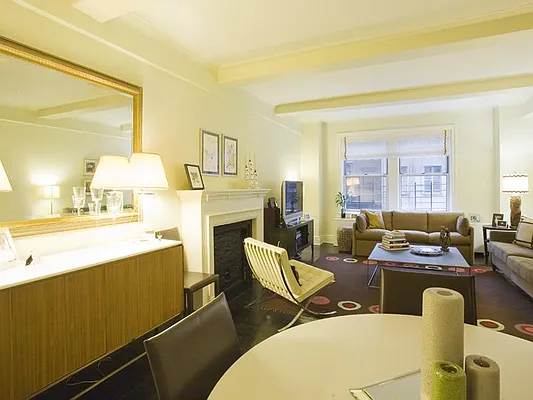 Sold by Sotheby's International Realty | media 17