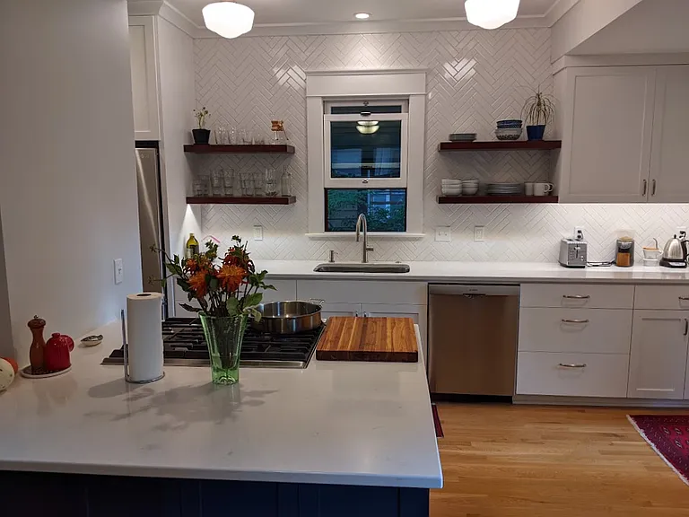 1211 SE 52nd Ave — Photo 5