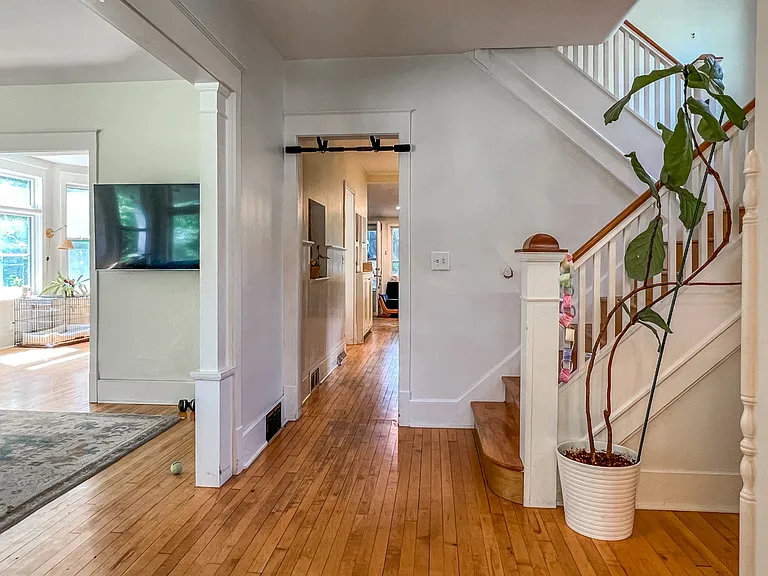 118 E Park St — Photo 9