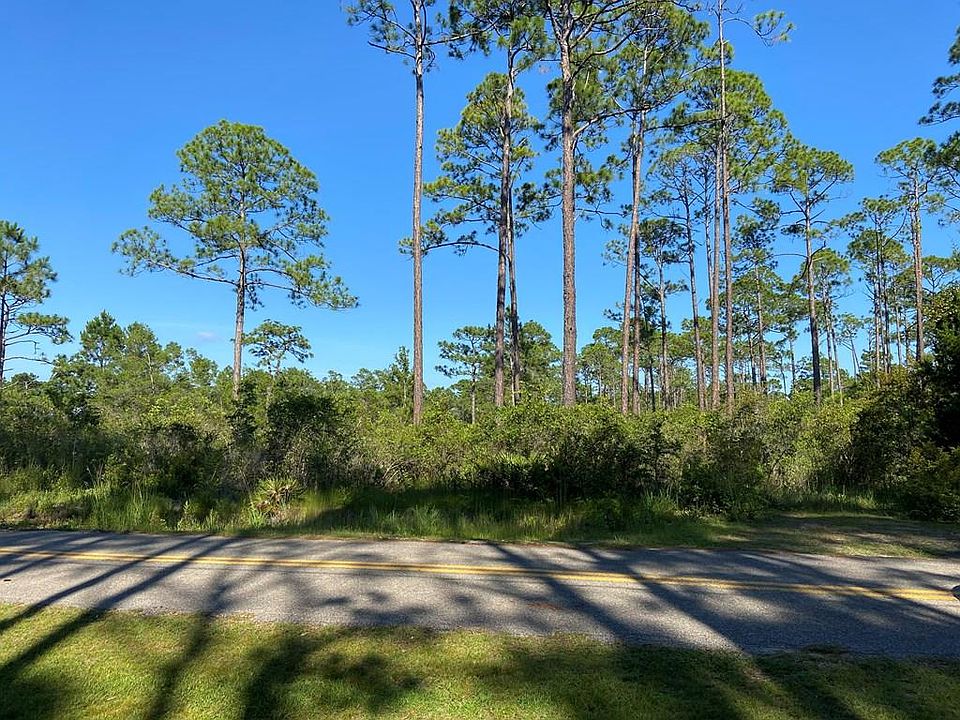 1st image of 318 E Bay Dr