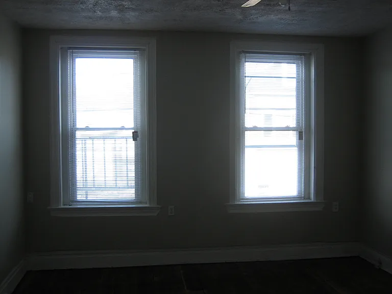 5310 Butler St — Photo 5