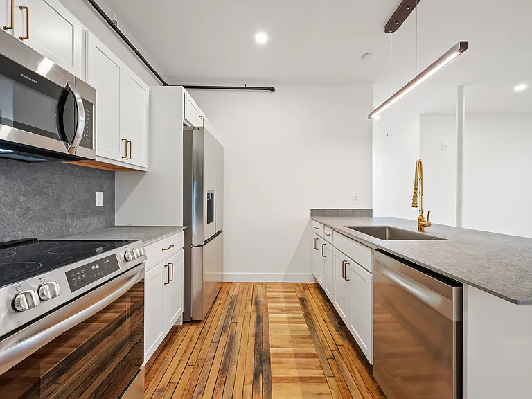 Orono Lofts — Photo 58
