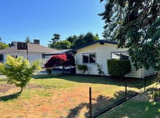 16025 10th Ave SW, Seattle, WA 98166