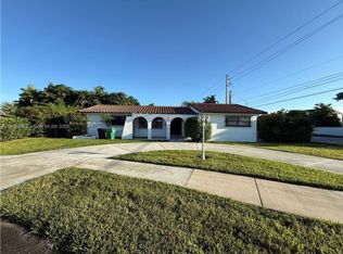 10701 SW 68th St, Miami, FL 33173