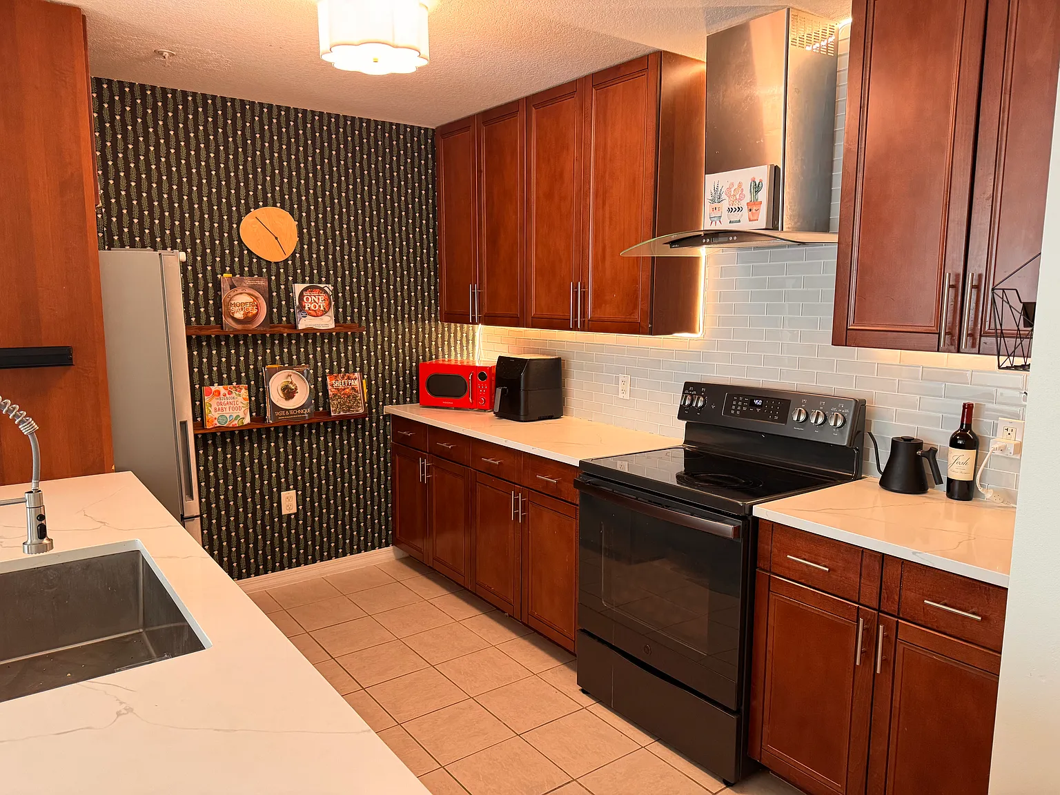 1200 Town Center Dr — Photo 4
