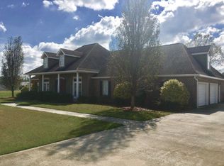 8 Shore Crest Cir, Carriere, MS 39426