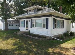 14195 Round Grove Rd, Morrison, IL 61270