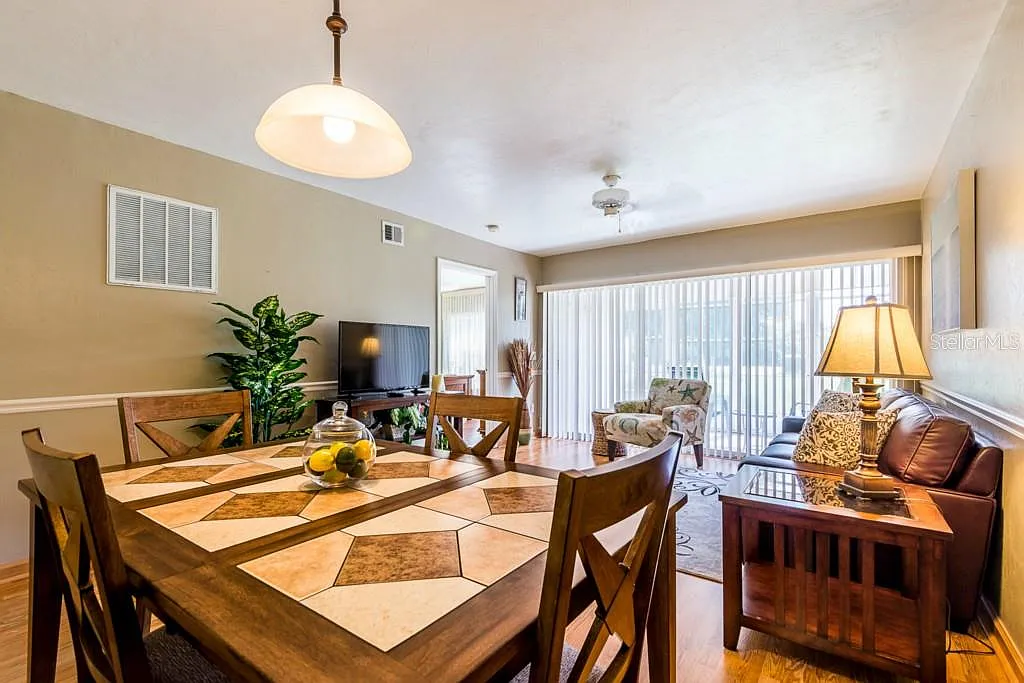 3 bed, 1348 sqft, $3,000 — Photo 4