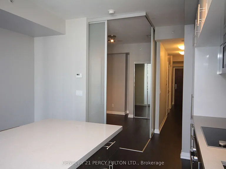 8 Mercer St #904 — Photo 6