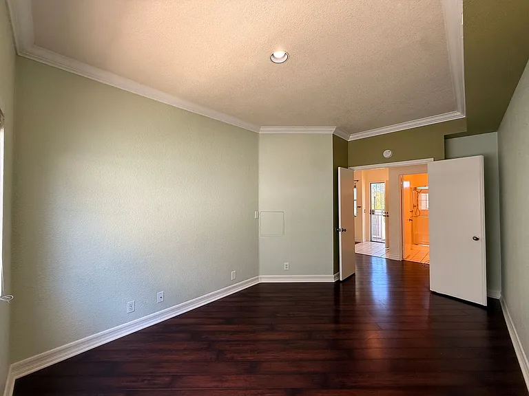 9910 Scripps Vista Way #5 — Photo 10