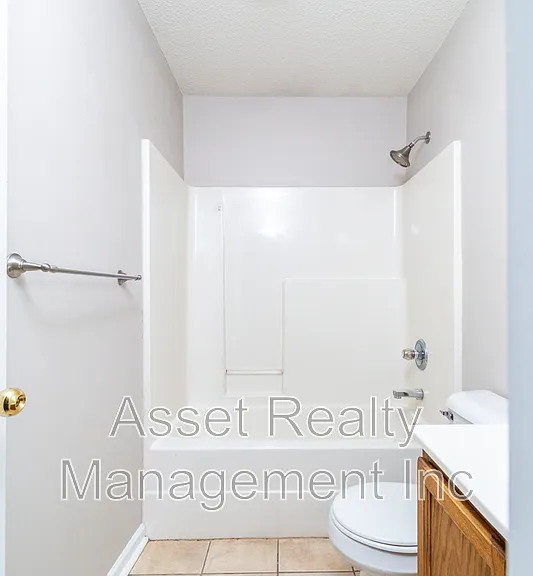 836 Duchess Way — Photo 17