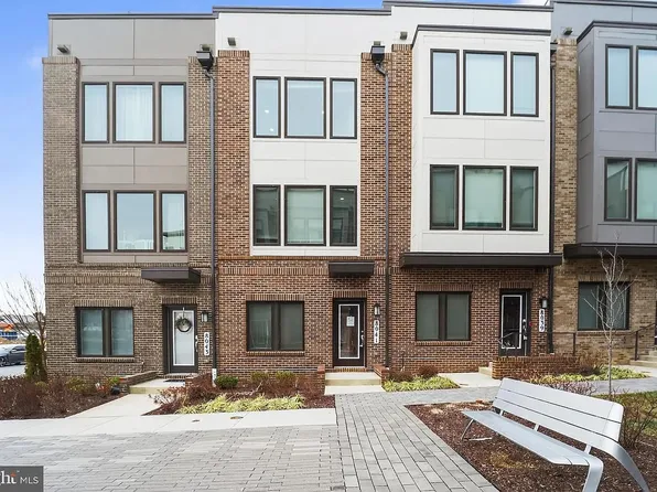8041 Baxter St, Rockville, MD 20855