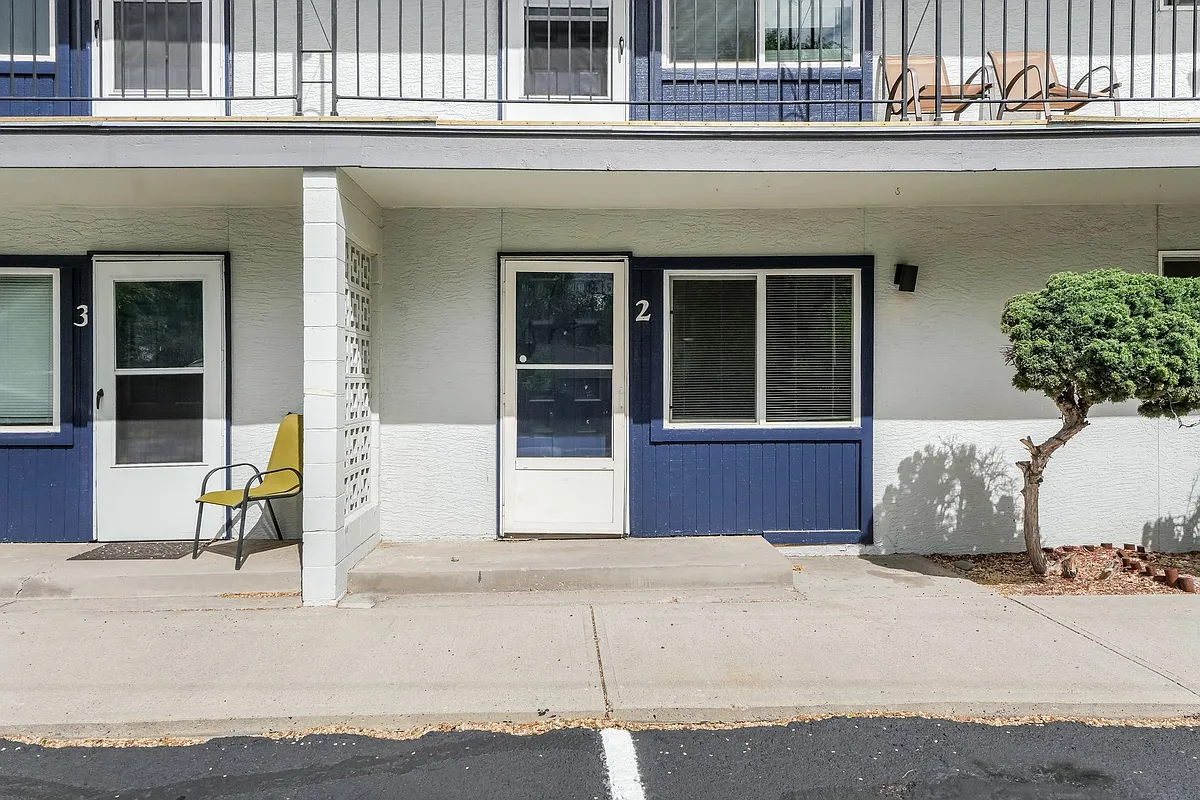 Building Photo - 803 Yuma St