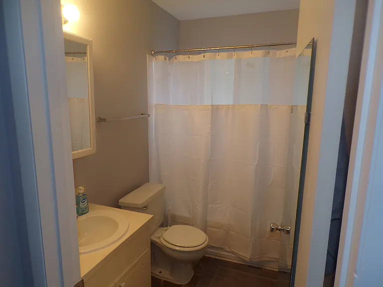 5102 SW 45th Ave — Photo 25