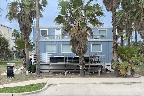 2615 Gulf Blvd Photo 1