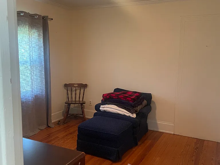 160 Farber Ln #3 — Photo 17