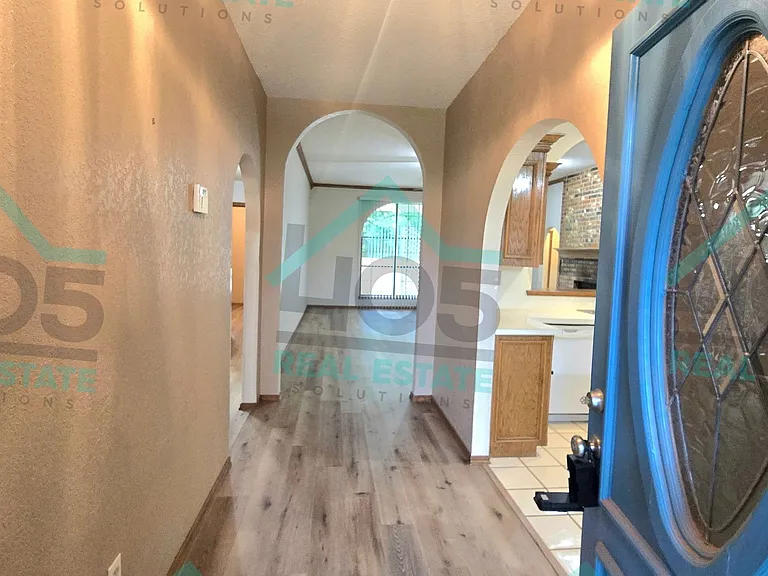 9904 Fox Fair Holw — Photo 2