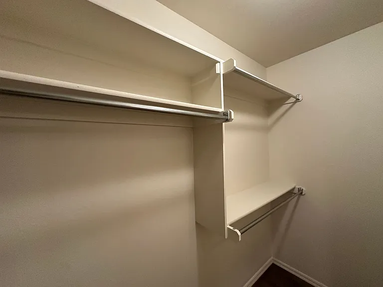 412 Chalk Hill Ct — Photo 44