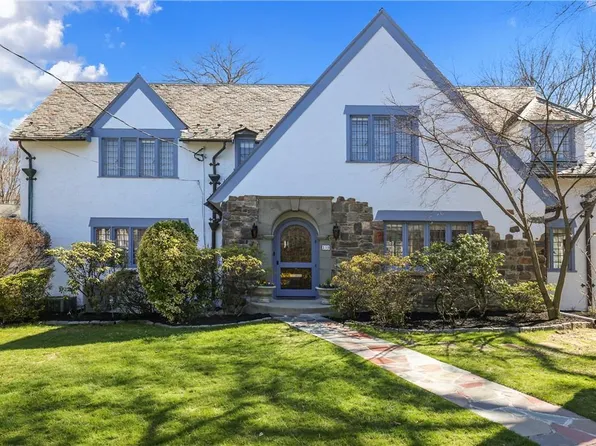 150 Murray Avenue, Larchmont, NY 10538