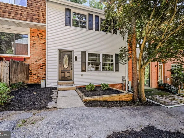 19 Helios Ct, Newark, DE 19711