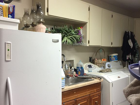 3rd image of 707 Shore Dr E
