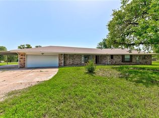 1033 S Morgan Rd, Blanchard, OK 73010