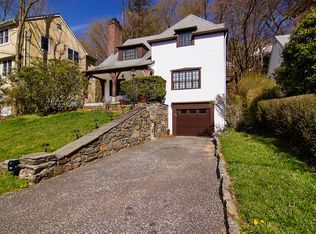 32 Garretson Rd, White Plains, NY 10604