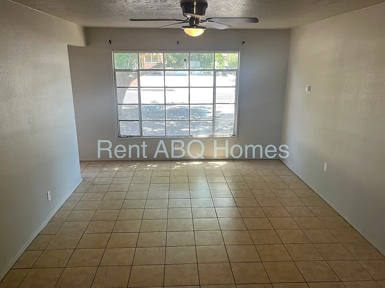 2717 Mary Ellen St NE — Photo 2